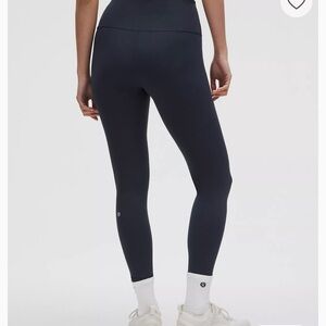 Lululemon women’s black wunder train high rise tight Leggings size 8
